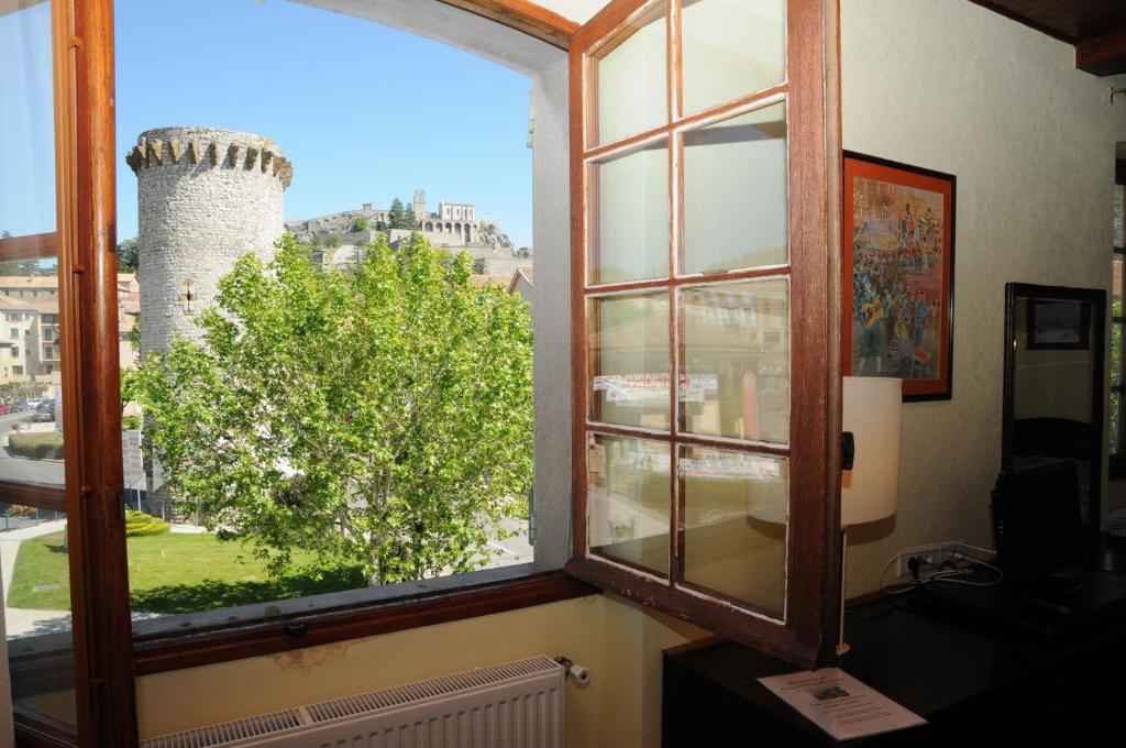 Grand Hotel Du Cours Sisteron Oda fotoğraf
